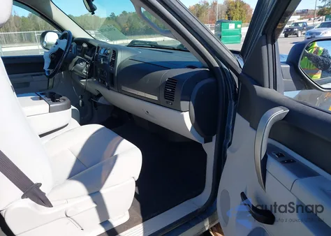 2011 Chevrolet Silverado 1500 Lt from USA, damaged, VIN 3GCPCSE09BG404424